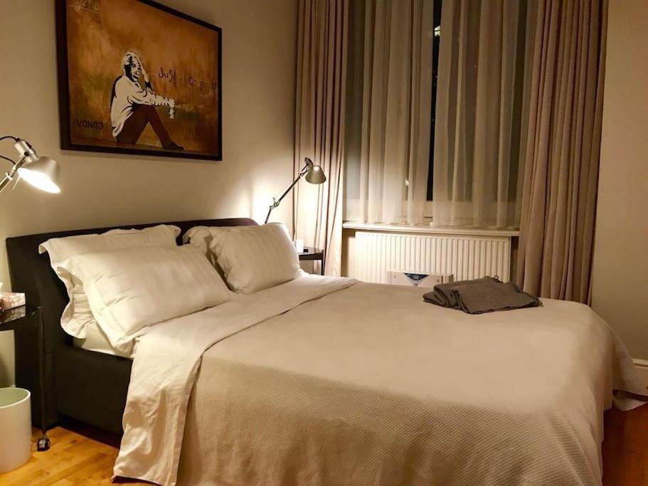 Stunning 2 Bed/2Bath Flat In Heart Of Kensington Apartment London Bagian luar foto