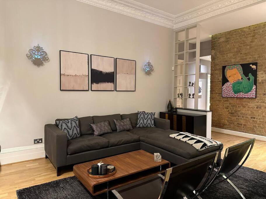 Stunning 2 Bed/2Bath Flat In Heart Of Kensington Apartment London Bagian luar foto